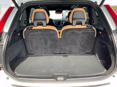 2019 Volvo XC90 T6 AWD Momentum