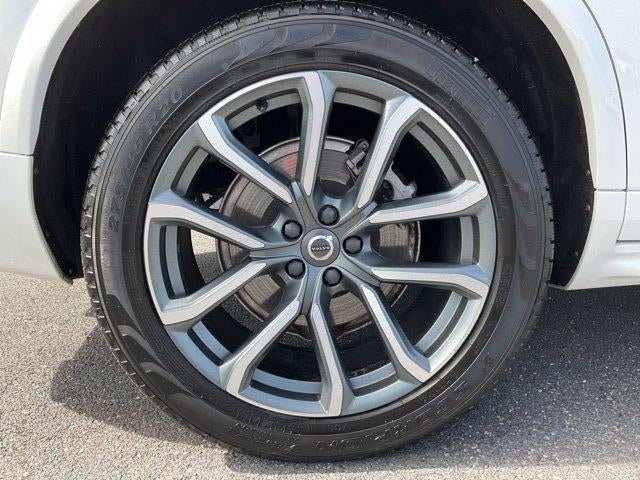 2019 Volvo XC90 T6 AWD Momentum