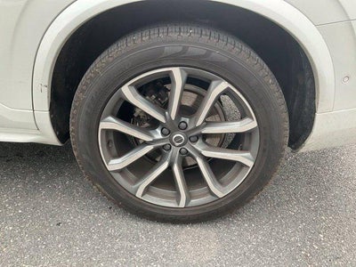 2019 Volvo XC90 T6 AWD Momentum